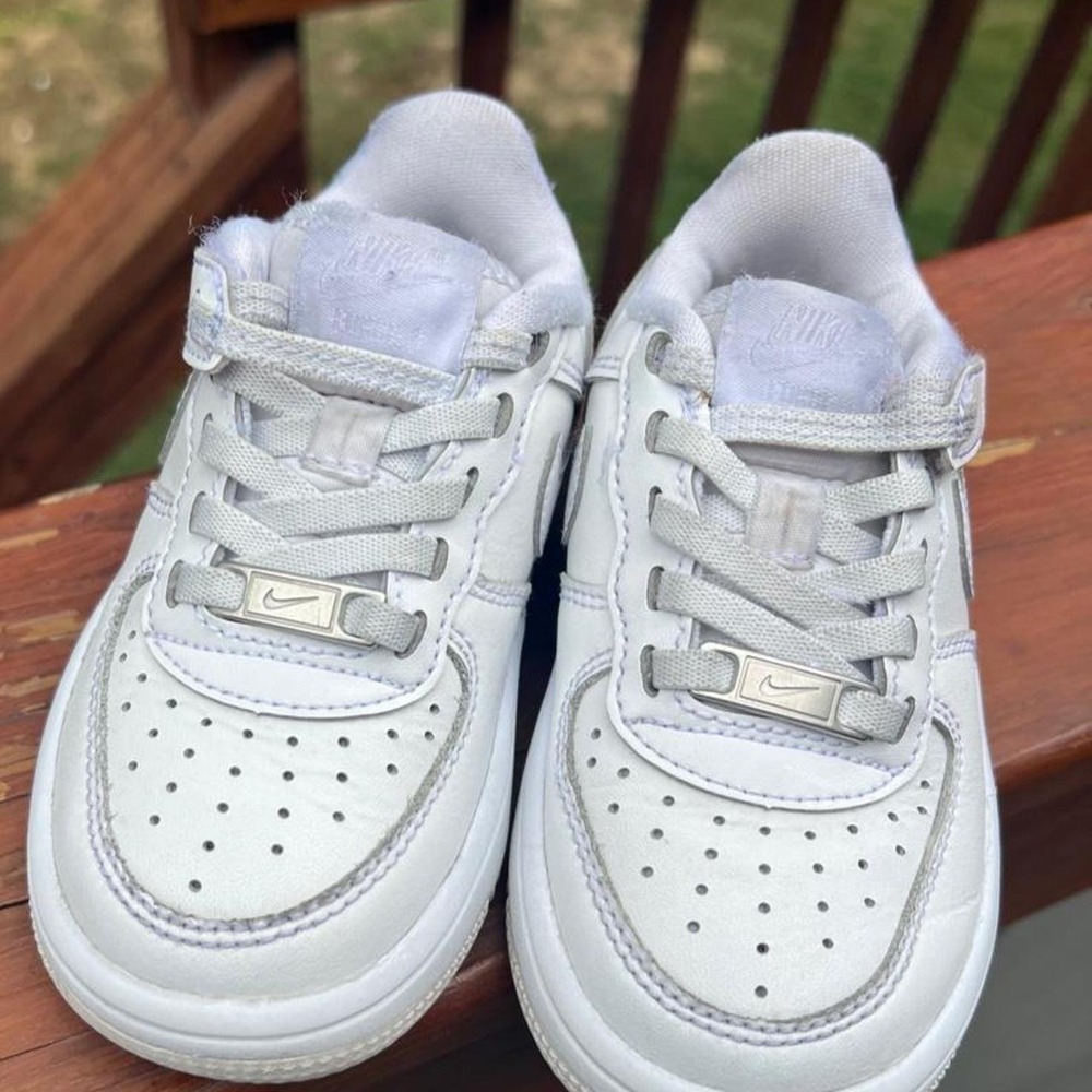 Nike Air Force 1 White Toddler Youth 8C Sneakers Unisex Running Shoes - Picture 2 of 8